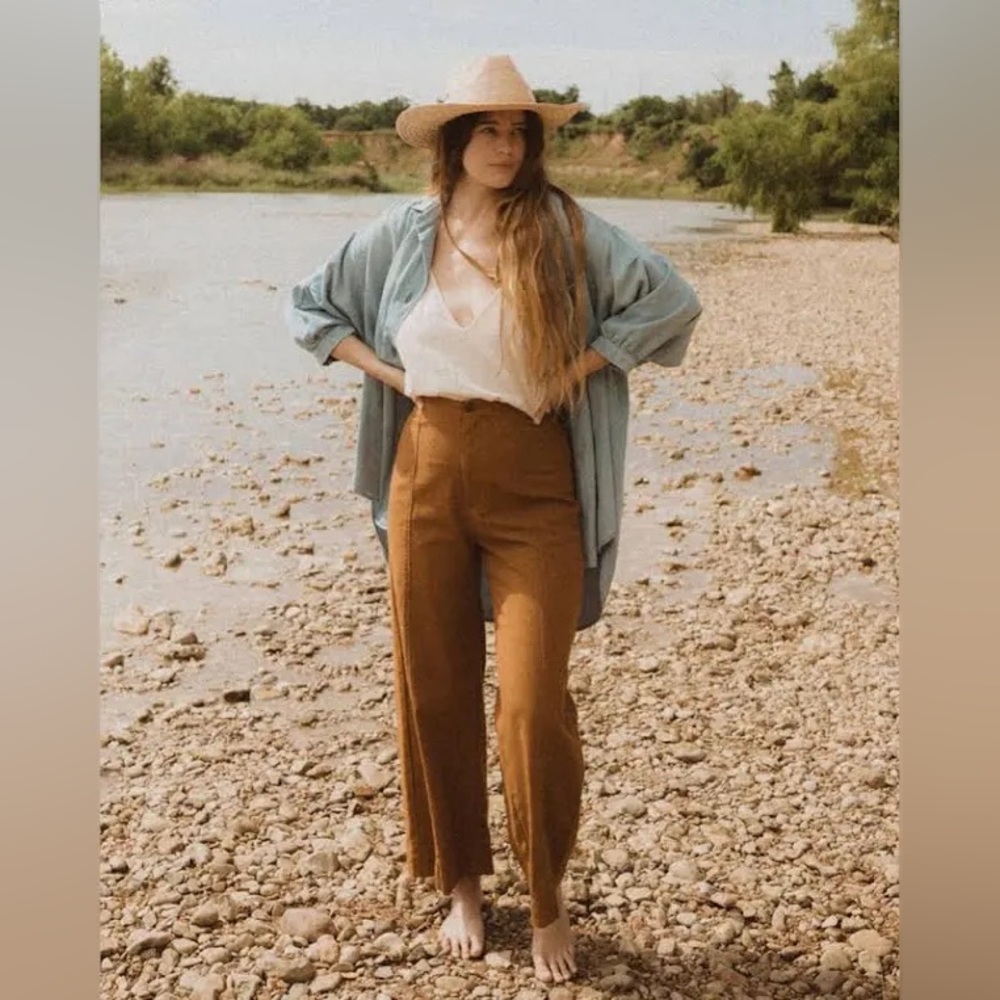 Esby Apparel Lucia Pants in Clove, size 6.